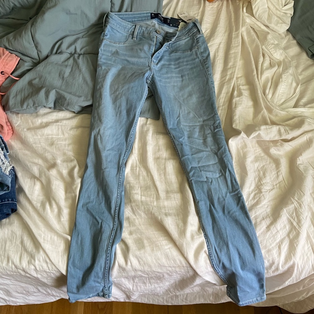 Hollister Low Rise Jean Legging- Size 9R